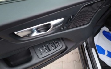 Volvo XC60 II Crossover Plug-In Facelifting 2.0 T8 455KM 2022 Volvo XC 60 Volvo XC 60 T8 AWD Polestar Engineered 2.0 Hybryda Plug-in, zdjęcie 14