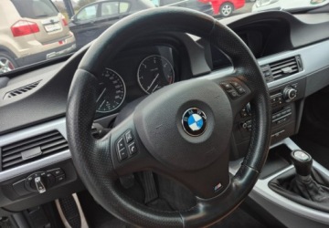 BMW Seria 3 E90-91-92-93 Touring E91 2.0 318d 143KM 2010 BMW Seria 3 2,0 143 KM M-Pakiet Nowy Rozrzad Kamera PDC Xenon Navi, zdjęcie 6