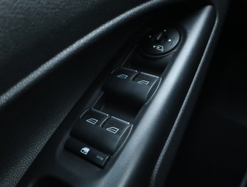 Ford Tourneo Connect II Standard 1.6 Duratorq TDCi 115KM 2015 Ford Tourneo Connect 1.6 TDCi, Navi, Klima, zdjęcie 21