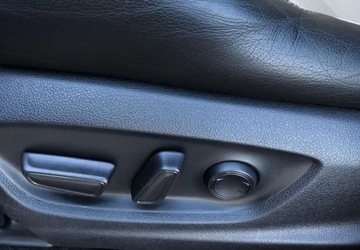 Toyota C-HR I Crossover Facelifting 2.0 Hybrid Dynamic Force 184KM 2019 Toyota C-HR Toyota C-HR 2.0 Hybrid Premiere Edition 2.0 Hybryda 184KM, zdjęcie 26