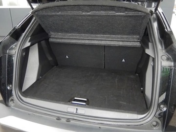 Peugeot 2008 II SUV Facelifting 1.2 PureTech 100KM 2025 Allure S&amp;S 1.2 PureTech 100KM / Pakiet Vision &amp; Drive Assist, zdjęcie 9