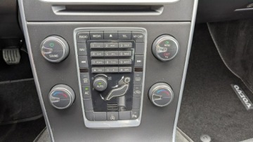 Volvo S60 II Sedan 1.6 T3 150KM 2012 Volvo S60 1.6T3 150PS OPŁACONY Bezwypadkowy, zdjęcie 26