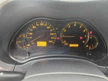 Toyota Avensis II Kombi 1.8 VVT-i 129KM 2004 Toyota Avensis kombi, zdjęcie 11