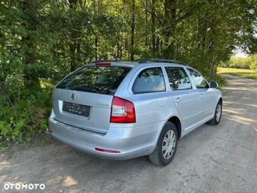 Skoda Octavia II Kombi 1.6 TDI CR DPF 105KM 2010 Skoda Octavia Skoda Octavia 1.6 Diesel 105KM, zdjęcie 3