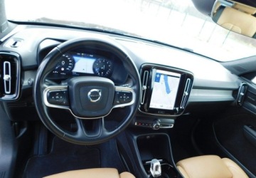 Volvo XC40 2021 Volvo XC 40 2.0T INSCRIPTION Bezowa Skora BLiS 2.0 Benzyna 197KM, zdjęcie 15