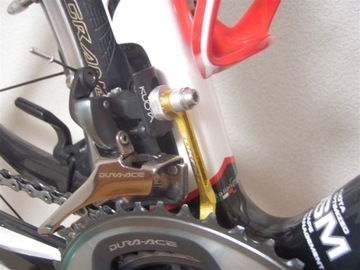 Уловитель цепи TOKEN TK377 фиксирует раму