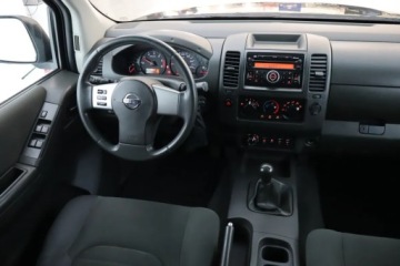 Nissan Navara IV 2015 Nissan Navara 2.5 DCi, 4X4, Klima, zdjęcie 6