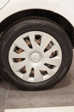 Toyota Yaris III Hatchback 5d Facelifting 1.0 VVT-i 69KM 2017 Toyota Yaris 1.0 Active Benzyna 69KM, zdjęcie 25