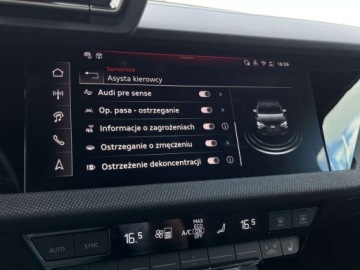 Audi A3 8Y S3 Limousine Facelifting 2.0 TFSI 333KM 2025 Audi S3 Matrix Sonos Pakiet czern 2.0 Benzyna 333KM, zdjęcie 28