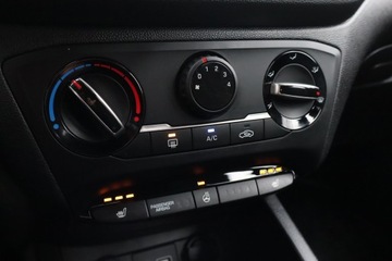 Hyundai i20 II Hatchback 5d Facelifting 1.0 T-GDi 100KM 2018 Hyundai i20 1.0 T-GDI, Salon Polska, zdjęcie 15