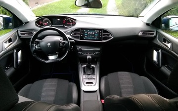 Peugeot 308 II SW Facelifting 1.2 PureTech 130KM 2018 Ładny Peugeot 308, 2018r, 1.2 130KM, zdjęcie 14
