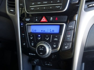 Hyundai i30 II Hatchback 5d 1.4 MPI 100KM 2012 Hyundai i30 1.4 Ben./Pół, zdjęcie 24