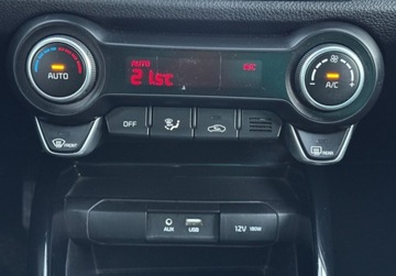 Kia Rio IV Hatchback 5d 1.4 DOHC 100KM 2017 Kia Rio 1.4 100KM Navi Climatronic Kamera Led Bezwypadkowy Dla wymagajacy, zdjęcie 19