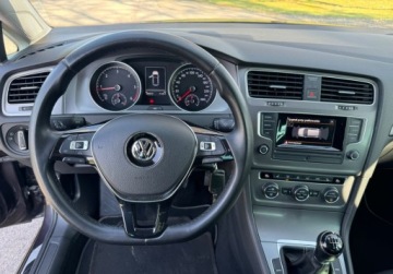 Volkswagen Golf VII Hatchback 3d 1.6 TDI BlueMotion 110KM 2015 Volkswagen Golf Bezwypadkowy, nowe sprzeglo, LOUNGE 1.6 Diesel 110KM, zdjęcie 29