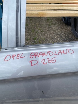DVEŘE LEVÉ ZADNÍ OPEL GRANDLAND X LEVÝ
