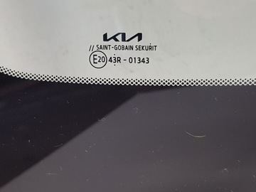 KIA XCEED SKLO (OKNO) ČELNÍ PŘEDNÍ UK 22R.