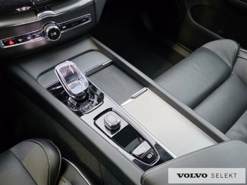 Volvo XC60 II 2025 Volvo XC 60 FV23% B5B Ultra Black Edition AWD ACC, zdjęcie 30