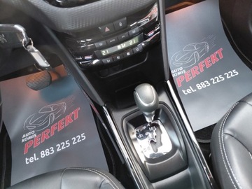Peugeot 2008 I SUV Facelifting 1.2 PureTech 110KM 2017 Peugeot 2008 Automat Navi Klimatronik PDC Alu 1.2 Benzyna 110KM, zdjęcie 19