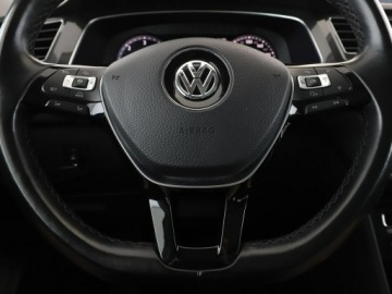 Volkswagen Tiguan Allspace SUV 2.0 TDI 240KM 2018 Volkswagen Tiguan Allspace full led virtual dsg, zdjęcie 20
