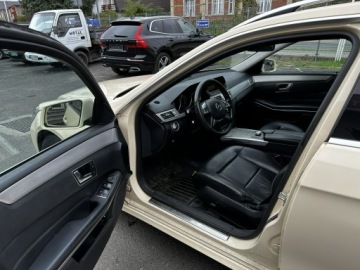 Mercedes Klasa E W212 Kombi Facelifting 200 CDI 136KM 2015 Mercedes E 260 Bluetec 7G-tronie 2015 LIFT Skóra, zdjęcie 9