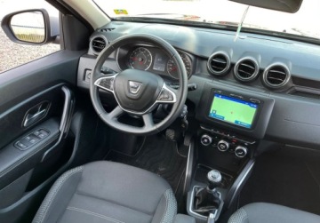 Dacia Duster II SUV  1.3 TCe 130KM 2019 Dacia Duster kamera cofania, nawigacja 1.3 Benzyna 130KM, zdjęcie 19