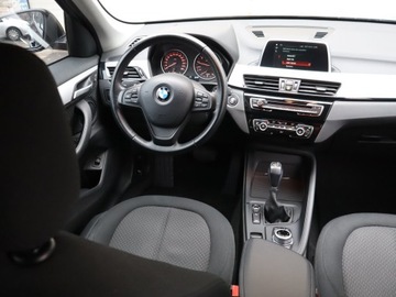 BMW X1 F48 Crossover xDrive20i 192KM 2017 BMW X1 xDrive20i, 4X4, Automat, Navi, Klima, zdjęcie 6