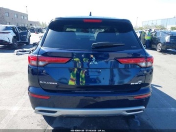 Mitsubishi Outlander III 2024 Mitsubishi Outlander 2024 MITSUBISHI OUTLANDER PHEV SE S-AWC 2.4 Hybryda, zdjęcie 9