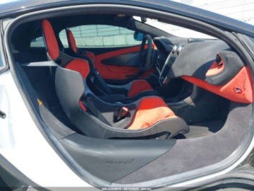  McLaren 600LT Coupe 2019 3.8l 3.8 Benzyna 592KM, zdjęcie 10