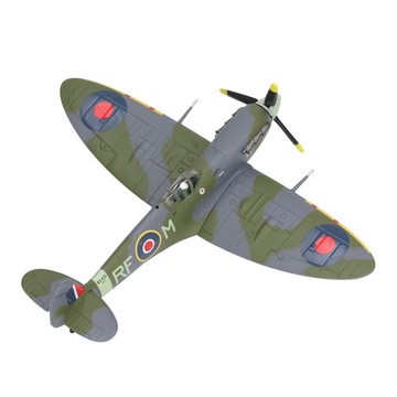 Винтажная модель истребителя в масштабе 1:72