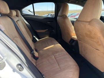 Lexus UX Crossover Facelifting 2.0 250h 184KM 2023 Lexus UX 250h GPF Business 2WD UX250h Business + T, zdjęcie 9