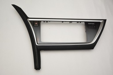 Ramka Zaślepka Radia Toyota Auris II 13-2015r