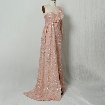 Sukienki Seksowna sukienka bez ramiączek z wysokim rozcięciem B194-106