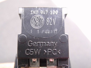 LAMPA KABINY PÁR 1K0947109 VW GOLF VI VII PASSAT B7 CC SCIROCCO ORIGINÁLNÍ