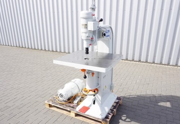 FREZARKA GÓRNO-WRZECIONOWA ALDINGER silnik: 2,2kW blat: 690x740mm
