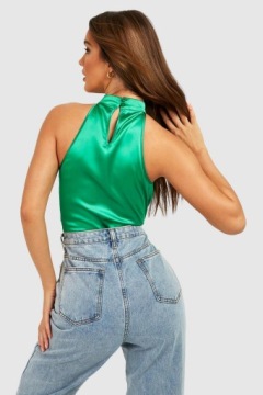 ЗЕЛЕНЫЙ АТЛАСНЫЙ ЭЛЕГАНТНЫЙ ТОП-ТЕЛО С ОТКРЫТЫМИ ПЛЕЧАМИ BOOHOO 38