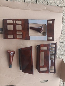 Декор Дерево Орех Mercedes 124 Cabrio