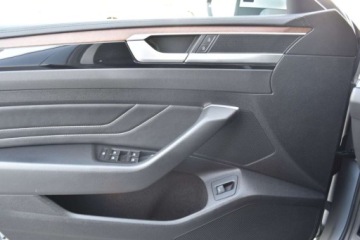Volkswagen Arteon Fastback Facelifting 2.0 TSI 280KM 2021 Volkswagen Arteon SalonPL 280KM 4x4 DSG Pakiety podgrz.FoteleKier Kamera A, zdjęcie 19