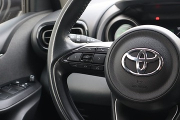 Toyota Yaris IV Hatchback 1.5 Hybrid Dynamic Force 116KM 2021 Toyota Yaris 1.5 VVT-i Hybrid, Salon Polska, zdjęcie 16