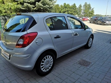Opel Corsa D Hatchback 5d Facelifting 1.2 Twinport ECOTEC 85KM 2013 Opel Corsa 1.2 Benzyna 86KM Klimatyzacja Isofix Sa, zdjęcie 4