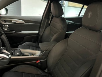 Alfa Romeo Tonale SUV 1.5 T4 160KM 2025 ALFA ROMEO Tonale T4 IBRIDA Veloce Suv 1.5 (160KM) 2025, zdjęcie 3