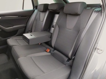 Skoda Octavia IV Liftback 1.5 TSI EVO 150KM 2024 Skoda Octavia 1.5TSI M-HEV 150KM Selection SalonPL ASO Virtual Matrix Kess, zdjęcie 9