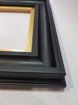 ЧЕРНАЯ ДЕРЕВЯННАЯ РАМА