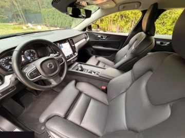 Volvo V60 II  2022 Volvo V60 T4 2.0 benz 190KM Geartronic Momentum Pro 2022r Mozliwa zamiana!, zdjęcie 20