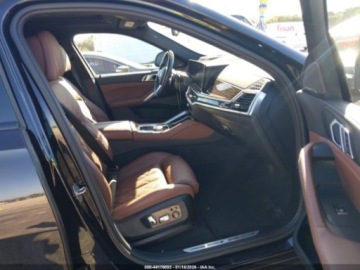 BMW X6 G06 2025 BMW X6 xDrive40i 2025 3.0 Benzyna 375KM, zdjęcie 9