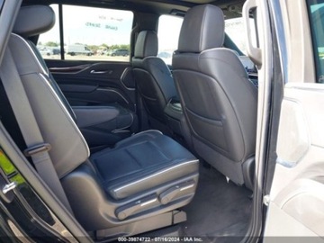 Cadillac Escalade III 2022 Cadillac Escalade 2022 Cadillac Escalade 4WD 4dr Premium Luxury 6.2 Benzyna, zdjęcie 7