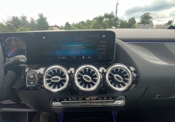 Mercedes Klasa B W247 Sports Tourer 2.0 B200d 150KM 2019 Mercedes-Benz Klasa B Kamery 360 nawigacja Klimatyzacja automatyczna 2.0, zdjęcie 14