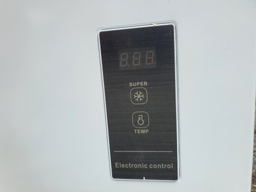 Белый морозильный ларь, 100л.