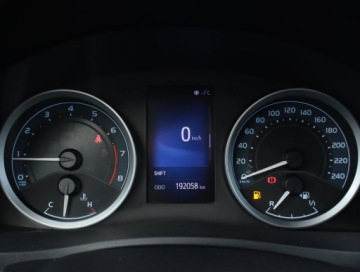 Toyota Corolla XI Sedan Facelifting 1,6 Valvematic 132KM 2017 Toyota Corolla 1.6 Valvematic, Salon Polska, zdjęcie 10