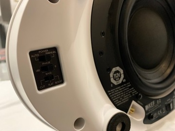 Hi-End сабвуфер KEF E2 White Satin White 250 Вт Купить 2 000 злотых