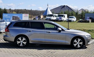 Volvo V60 II  2020 Volvo V60 Volvo V60 B3 B Geartronic Momentum 2.0 Benzyna 163KM, zdjęcie 8